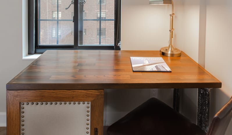 Westgate New York City - Luxe Two Double Bedroom Desk